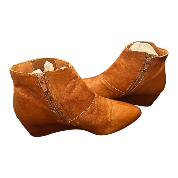 Band of the Free Tan Leather Wedge Boots - Size 8.5 (New with Tags) - Picture 4 of 5